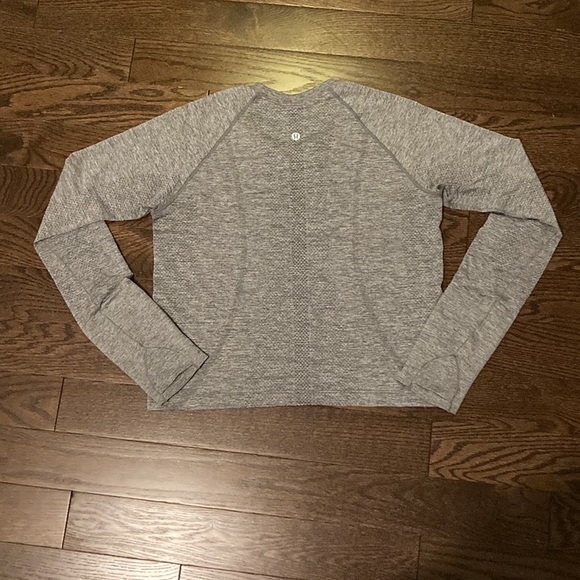 lulu lemon swiftly tech - Picture 1 of 3